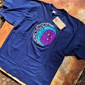 Vintage Embroidered Moon Tee XL
